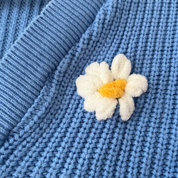 Hand Embroidered Puff Flower Thrifted Sweater - Picture 2 of 2